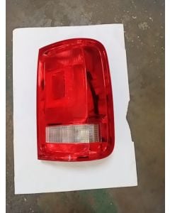 Amarok tail lamp Rh S/C 10-17