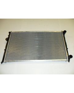 Polo1 Radiator Classic/Playa 1.6/1.8  - Manual (Long) 1996-2001 - Including Aircon